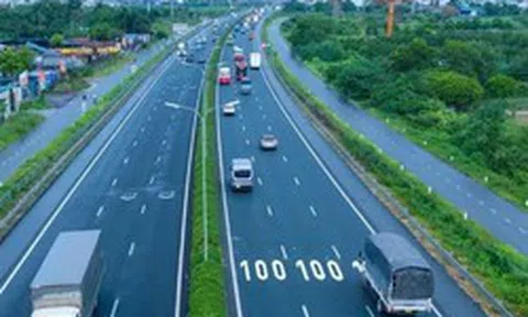 CSGT bắt đầu xử phạt lỗi không giữ khoảng cách an toàn từ 27/8/2026