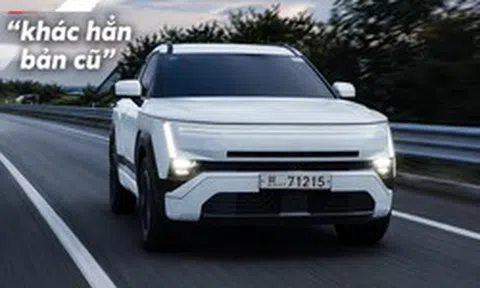 Hyundai Tucson 2027 lộ diện ngoài đời: Thiết kế vuông vức, đằng sau nhìn như 'tiểu Santa Fe'