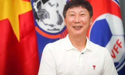HLV Kim Sang-sik: Vợ khuyên ở hẳn Việt Nam, nhưng giá nhà cao quá không mua được