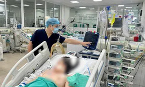 Bé gái 14 tuổi sốt một tuần, bác sĩ phát hiện “thủ phạm” bất ngờ dưới ngực