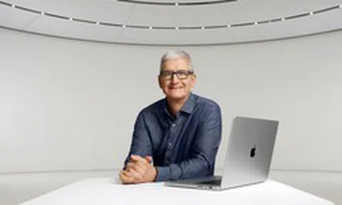 Ngày cuối cùng Tim Cook ngồi ghế CEO Apple