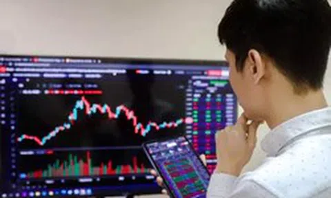 Chứng khoán hướng đỉnh cũ, dòng tiền liệu có đủ mạnh?