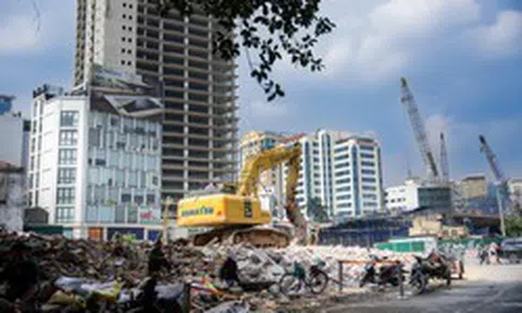 Dãy nhà xen kẹt giữa La Thành - Vành đai 1 ở Hà Nội được tháo dỡ, chuẩn bị xây bãi đỗ xe