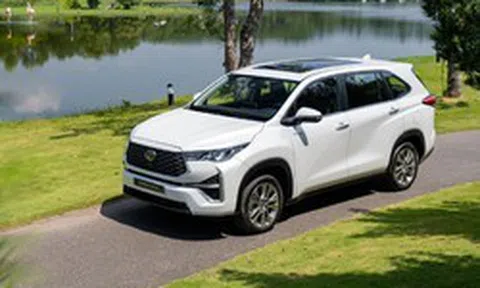 Sức mua xe hybrid giảm trong tháng Ngâu, Toyota chiếm thế áp đảo