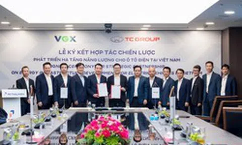 Hàng nghìn cửa hàng xăng dầu có thể trở thành điểm phục vụ xe điện: TC Group bắt tay liên doanh có Petrolimex, Xuân Cầu, Selex Motors