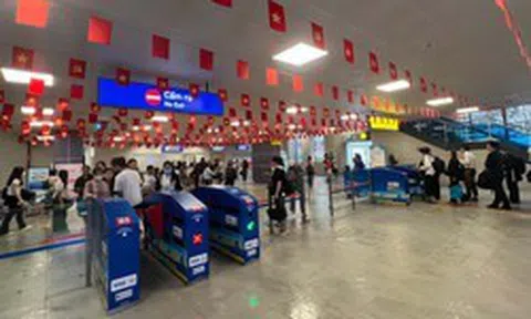 Tuyến Metro Nhổn - ga Hà Nội phát huy thế mạnh khi Thủ đô ngập lụt, tắc đường