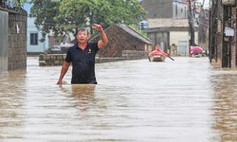 Chuyên gia lý giải đợt mưa trên 400mm gây ngập diện rộng ở Hà Nội