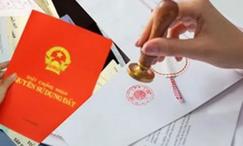 Trước đề xuất bỏ công chứng khi mua bán đất, Chính phủ yêu cầu giữ quy định để ngăn tranh chấp