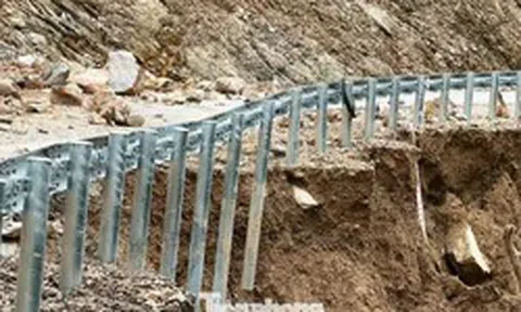 'Vỡ vụn' tuyến đường hơn 470 tỷ vừa thông xe được 3 tháng