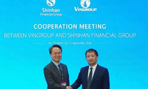 “Ông lớn” tài chính Hàn Quốc đích thân sang Việt Nam, bắt tay Vingroup chuẩn bị thương vụ đặc biệt