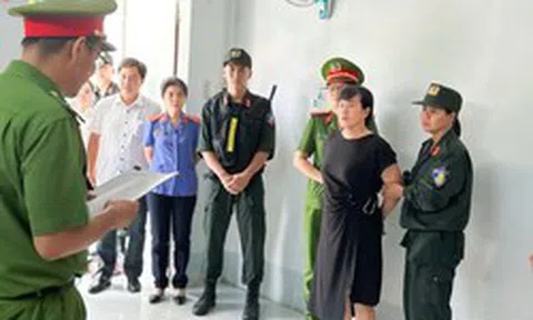 Thi hành lệnh bắt tạm giam Facebooker Nguyễn Thị Châu SN 1968