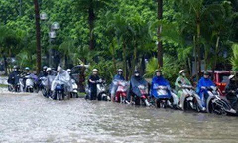 Tin mới nhất về đợt mưa to đến rất to tại nhiều tỉnh thành trong 2 ngày tới