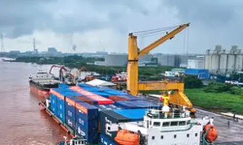Chuyến tàu đầu tiên qua 'kênh đào thế kỷ' Trung Quốc về Cần Thơ