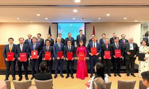 BSR trao thỏa thuận khung mua dầu thô với ExxonMobil Châu Á - Thái Bình Dương