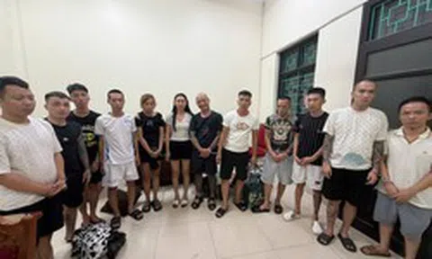 Công an đồng loạt khám xét, bắt giữ Trịnh Thị Châm SN 1993 và 11 người