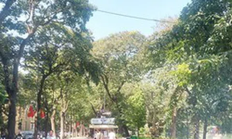 Bắc Bộ ngày nắng hanh, chiều tối và đêm có mưa dông vài nơi
