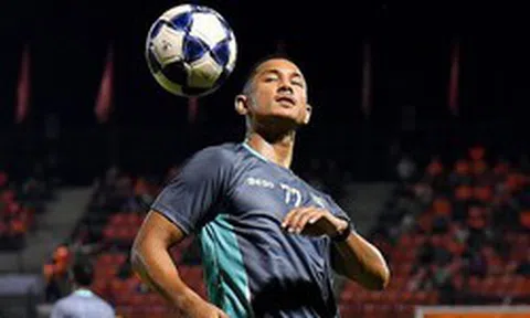 Cầu thủ giàu nhất thế giới, tài sài gấp 13 lần Ronaldo là ai?