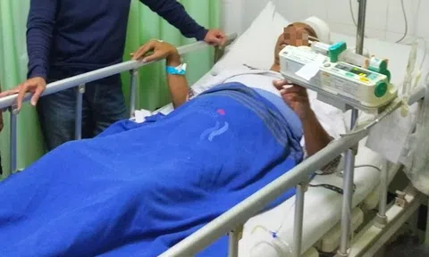 Người đàn ông 49 tuổi não teo như 80 tuổi vì thói quen "vạn người mê"