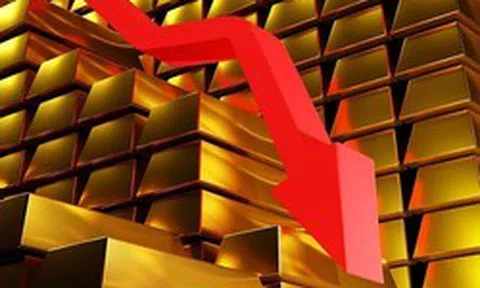 Vì sao giá vàng 'bốc hơi' hơn 100 USD/ounce?