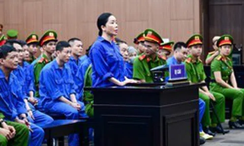 'Bà trùm' khai đánh chửi nhân viên bảo vệ, đưa tiền ép mở cổng viện tâm thần