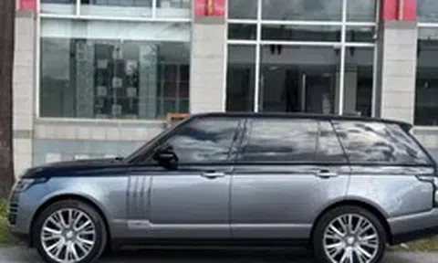 Showroom xe sang rao bán 'cắt lỗ' cả tỷ đồng