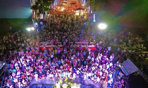 Hơn 30.000 lượt khách trong 3 ngày: Bài toán thương mại Shophouse Elite Residence