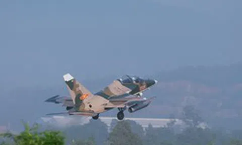 Chiến đấu cơ của Việt Nam dài gần 12 mét, bay hơn 900 km/h, mang bom và tên lửa lần đầu triển khai nhiệm vụ đặc biệt ở Gia Lai