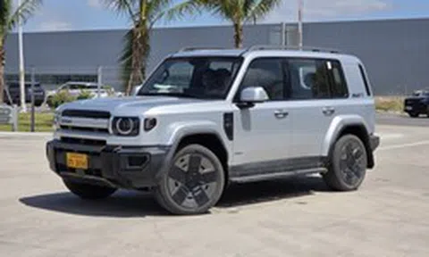 Xem thực tế iCaur V27 tại Việt Nam: REEV mạnh gần 450hp, AWD, dáng hầm hố như Land Cruiser