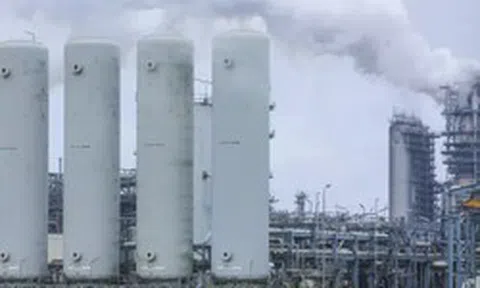 6 tháng đứt nguồn cung từ Kuwait, Lọc dầu Nghi Sơn xoay xở thế nào?
