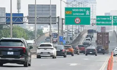 Hà Nội giữ nguyên làn dừng khẩn cấp đường Vành đai 3 trên cao