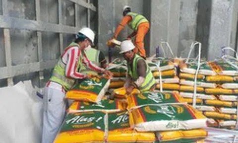 Không phải Thái Lan, một đối thủ của gạo Việt vừa mở tuyến đường thủy chở gạo thẳng sang Philippines, dự kiến đưa 60.000 tấn đi trong 3 tháng