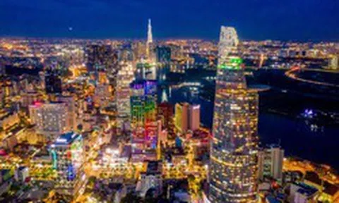 Sóng Cuối: 4 lý do 2026–2035 là thập kỷ quyết định doanh nghiệp Việt