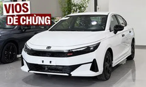 Honda City 2026 nhận cọc tại đại lý: Dự kiến 2 bản, ngoài thiết kế mới còn có màn lớn, bỏ lốp dự phòng, có xe giao tháng này