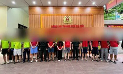 Công an đồng loạt khám xét khẩn cấp 12 địa điểm trong chuyên án đặc biệt lớn: Bắt Trần Minh Đức SN 1989
