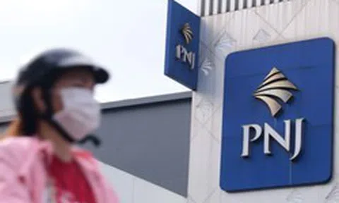 Nhà đầu tư tháo chạy: Vốn hóa PNJ xuống dưới 10.000 tỷ, thấp nhất gần một thập kỷ