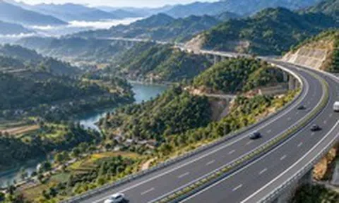 Thành lập Hội đồng thẩm định Báo cáo nghiên cứu tiền khả thi cao tốc Mộc Châu - Sơn La - Điện Biên