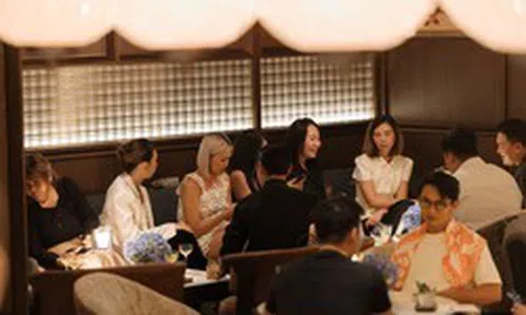 Phát hiện gu ăn tối mới của người Việt: Bar, lounge hút khách, “lẩu cô đơn” nổi lên, đồ uống không cồn được ưa chuộng