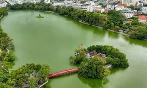 Những công trình biểu tượng rợp sắc cờ mừng ngày Giải phóng Thủ đô