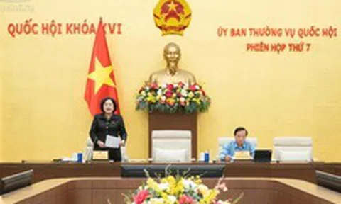 Ủy ban Thường vụ Quốc hội cho ý kiến về báo cáo kinh tế - xã hội
