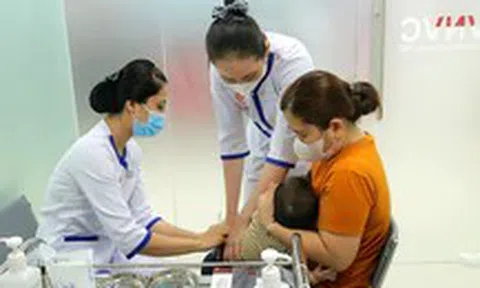 Chùm ca não mô cầu ở TP.HCM khiến 1 trẻ tử vong, ai cần uống thuốc dự phòng?