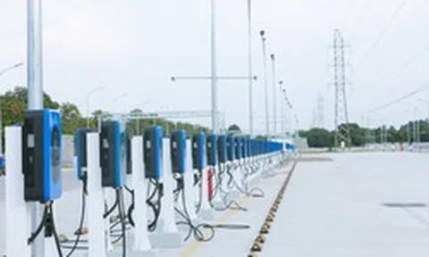 Việt Nam vừa có trạm sạc rộng gần 3 ha, hơn 1.000 ô tô sạc cùng lúc - đã lớn nhất thế giới chưa?
