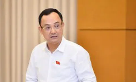 Không nên để người dân chỉ biết bị tạm hoãn xuất cảnh khi đến cửa khẩu