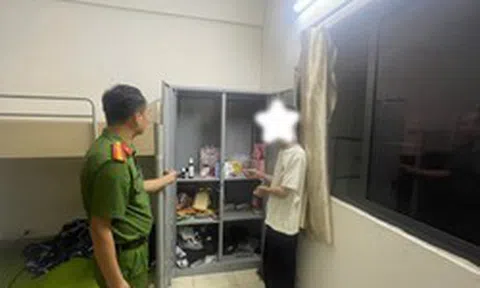 Công an điều tra các giao dịch chuyển khoản trong 3 lần mua hàng của một nam thanh niên SN 2004