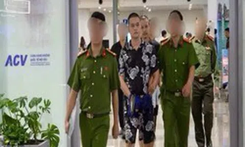 Bắt Phan Văn Triệu SN 2001 và Nguyễn Thanh Tuấn Duy SN 1992 tại khách sạn