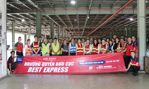 Hơn 50 nhà đầu tư thăm trung tâm phân loại BEST Express