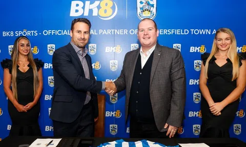 ĐỐI TÁC TOÀN CẦU MỚI CỦA CLUB HUNDDERSFIELD TOWN