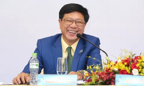 Cục Thuế Thành phố Cần Thơ thông báo hủy bỏ tạm hoãn cấm xuất cảnh với Chủ tịch HĐQT Địa ốc Hoàng Quân Cần Thơ