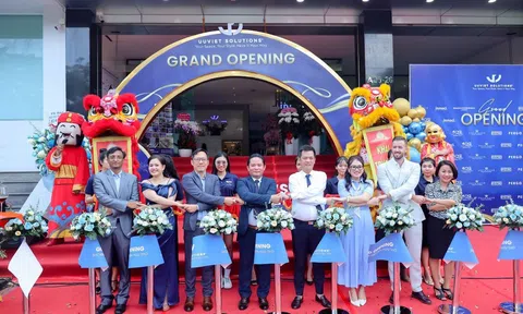 UUVIET SOLUTIONS KHAI TRƯƠNG SHOWROOM NỘI THẤT CHUẨN ÂU SANG TRỌNG BẬC NHẤT TẠI QUẬN 7