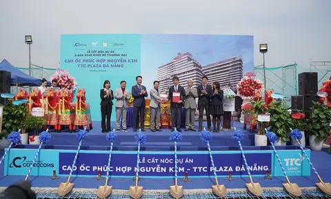 TTC Plaza Đà Nẵng hoàn thành cất nóc, bàn giao khối đế thương mại cho AeonMall Việt Nam đúng tiến độ
