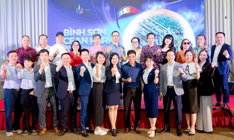 BÌNH SƠN OCEAN PARK BÙNG NỔ GIAO DỊCH VỚI HÀNG TRĂM KHÁCH HÀNG TRONG SỰ KIỆN “ĐÓN SÓNG 2025” 